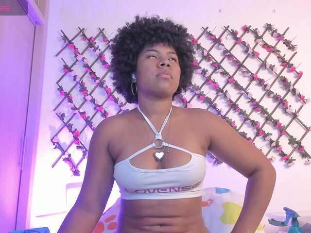 naughtyebonyy live cam on BongaCams