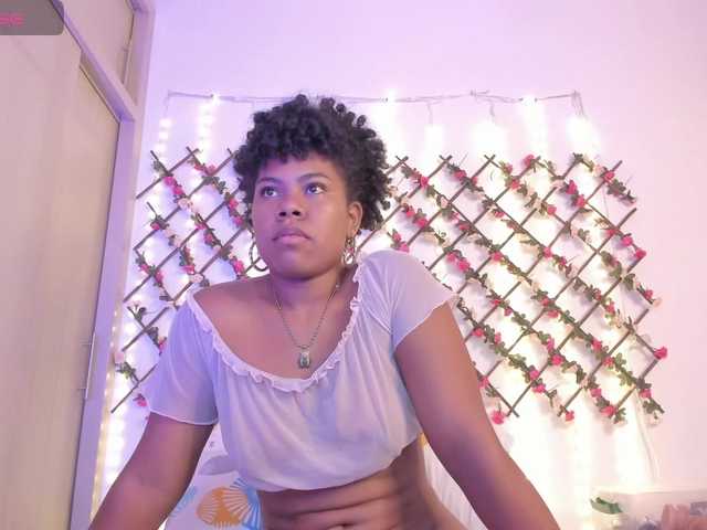 naughtyebonyy live cam on BongaCams