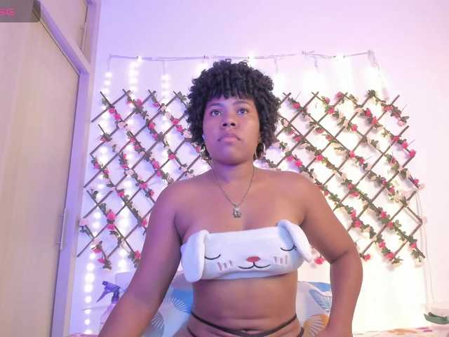 naughtyebonyy live cam on BongaCams