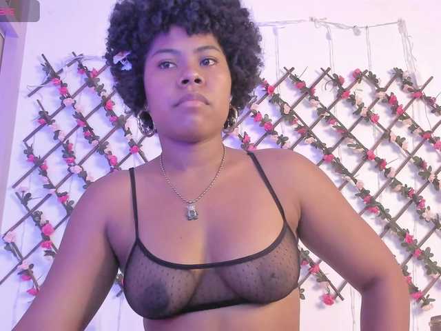 naughtyebonyy live cam on BongaCams
