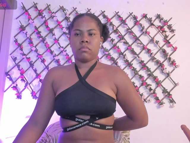 naughtyebonyy live cam on BongaCams