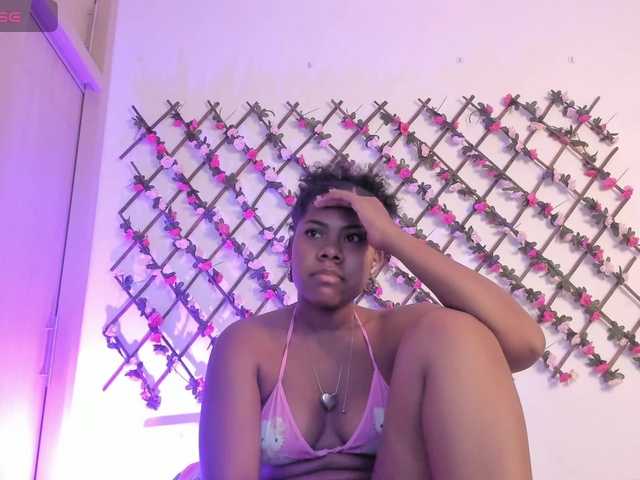naughtyebonyy live cam on BongaCams