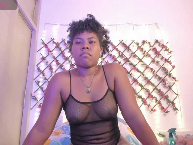 naughtyebonyy live cam on BongaCams