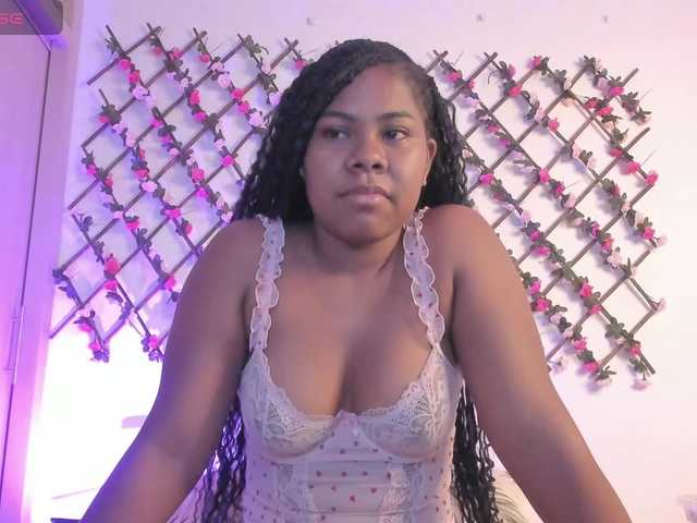 naughtyebonyy live cam on BongaCams