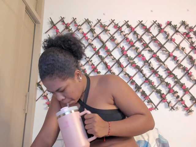 naughtyebonyy live cam on BongaCams