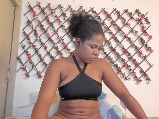 naughtyebonyy live cam on BongaCams