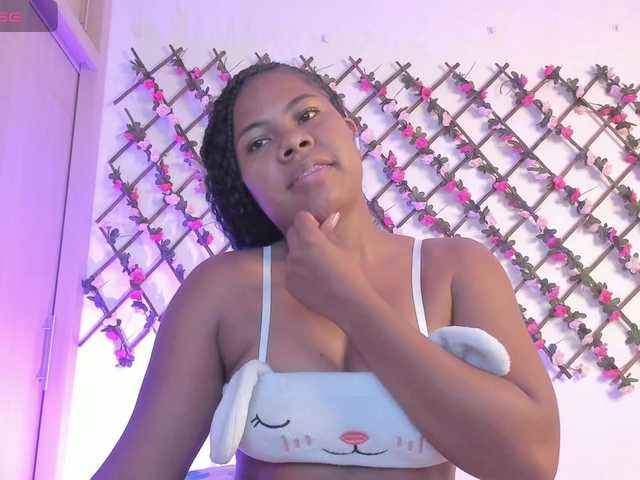 naughtyebonyy live cam on BongaCams