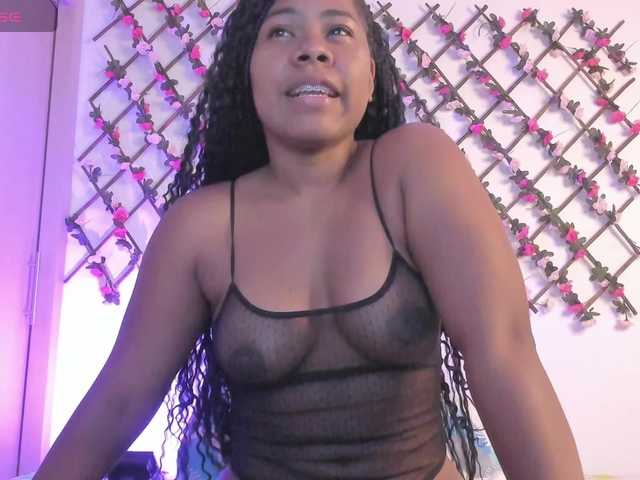 naughtyebonyy live cam on BongaCams