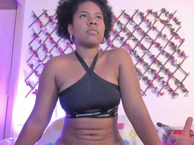 naughtyebonyy live cam on BongaCams