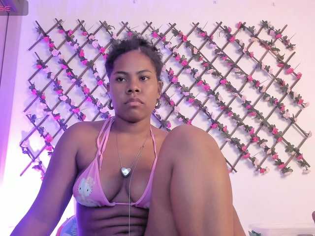 naughtyebonyy live cam on BongaCams