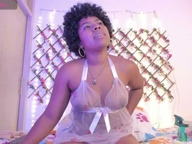 naughtyebonyy live cam on BongaCams