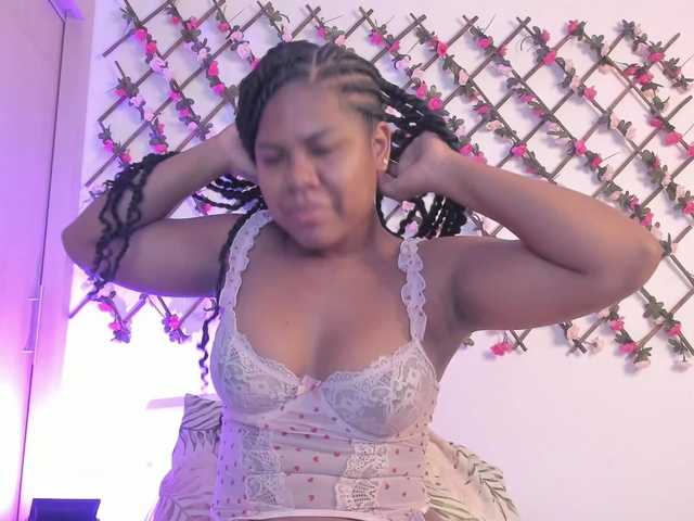 naughtyebonyy live cam on BongaCams
