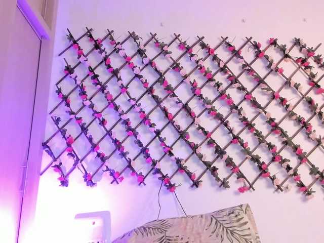 naughtyebonyy live cam preview
