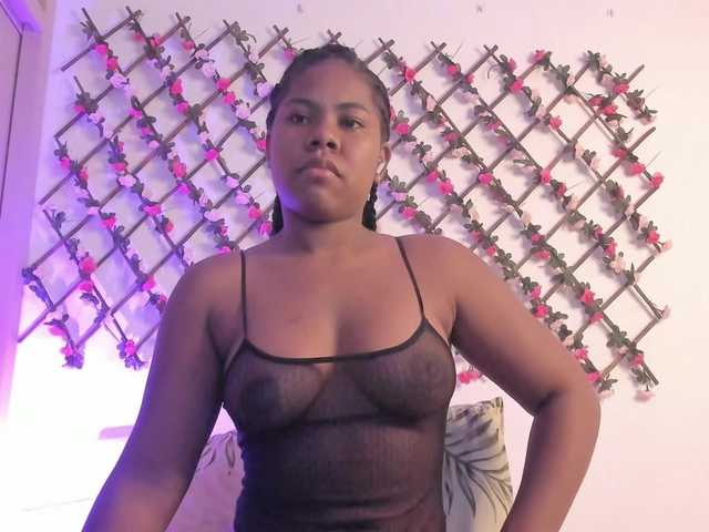 naughtyebonyy live cam on BongaCams