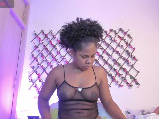 naughtyebonyy live cam on BongaCams