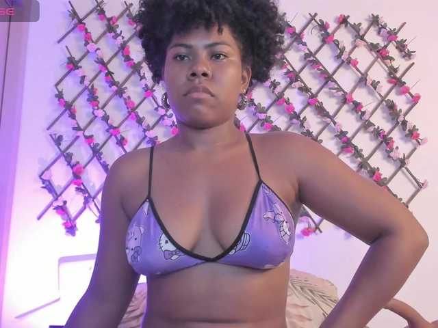 naughtyebonyy live cam on BongaCams