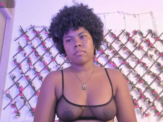 naughtyebonyy live cam on BongaCams