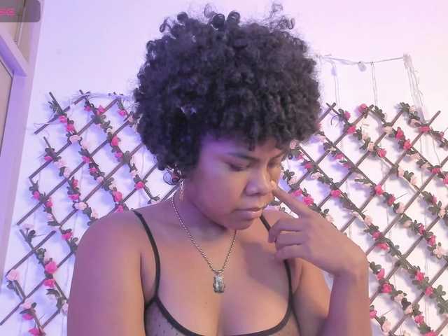 naughtyebonyy live cam on BongaCams