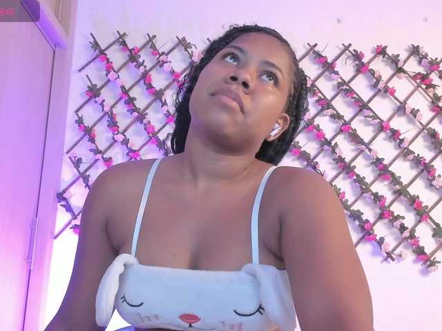 naughtyebonyy live cam on BongaCams