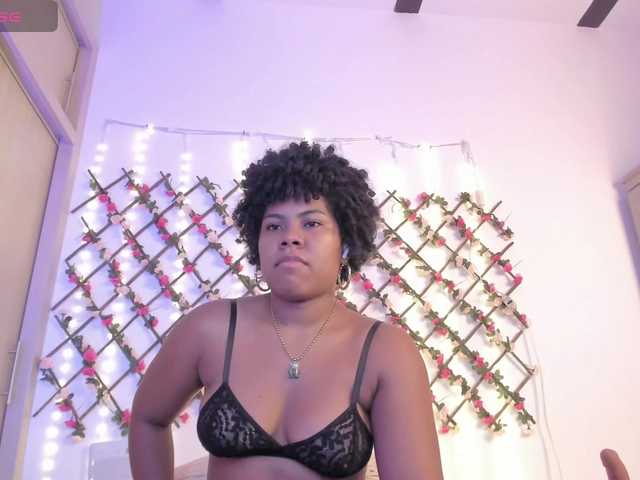 naughtyebonyy live cam on BongaCams
