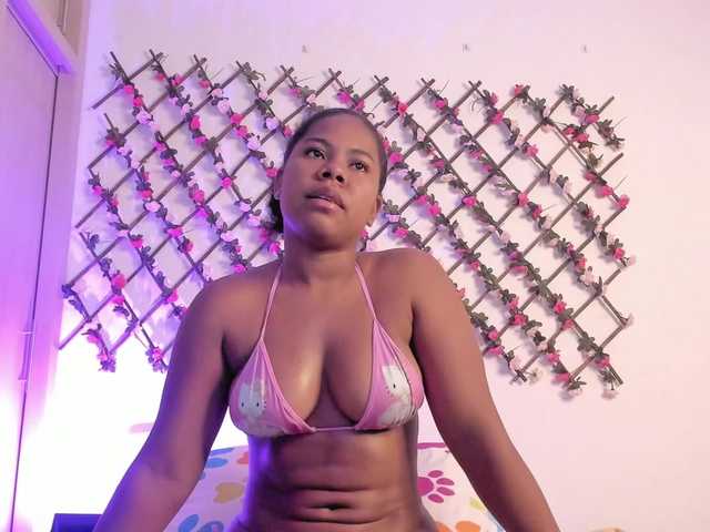 naughtyebonyy live cam on BongaCams
