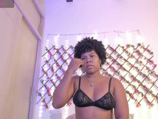 naughtyebonyy live cam on BongaCams