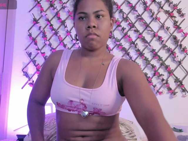 naughtyebonyy live cam on BongaCams