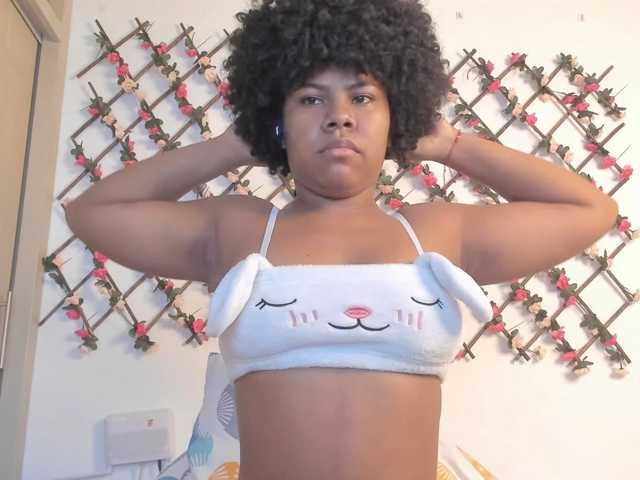 naughtyebonyy live cam on BongaCams