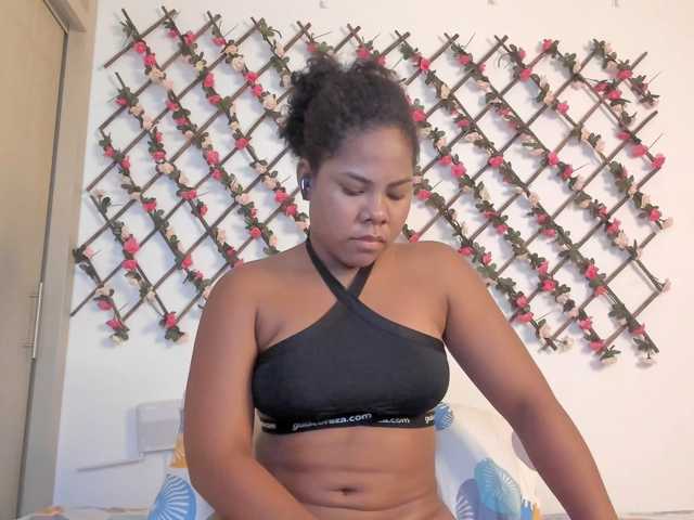 naughtyebonyy live cam on BongaCams