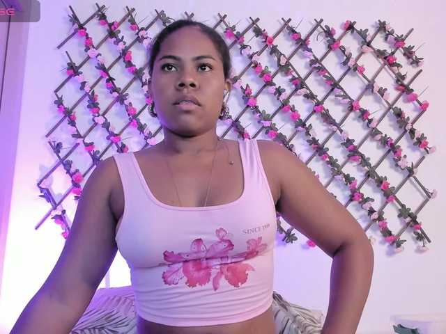 naughtyebonyy live cam on BongaCams