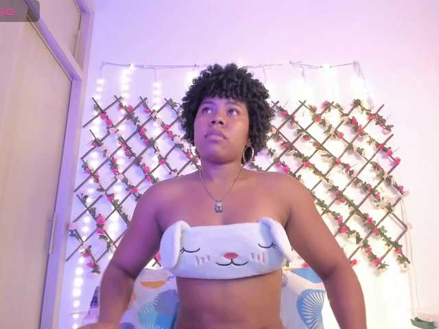 naughtyebonyy live cam on BongaCams