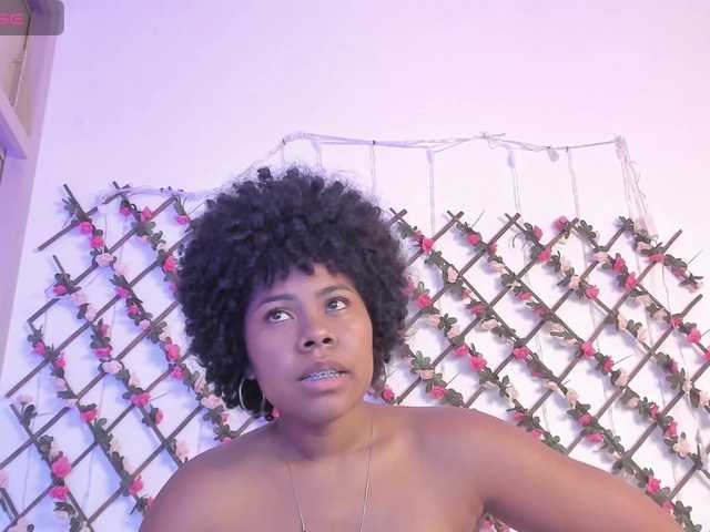 naughtyebonyy live cam on BongaCams