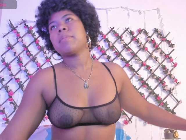 naughtyebonyy live cam on BongaCams