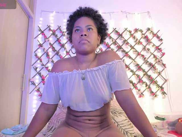 naughtyebonyy live cam on BongaCams