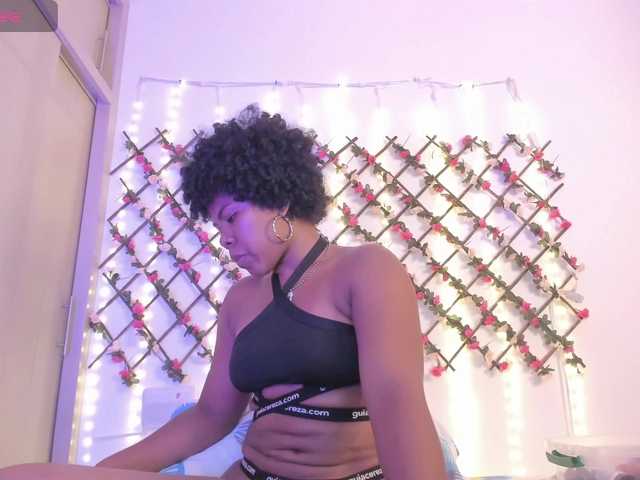 naughtyebonyy live cam on BongaCams
