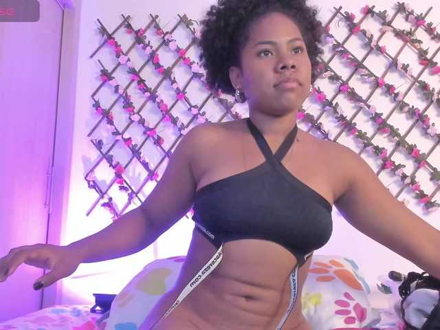 naughtyebonyy live cam on BongaCams