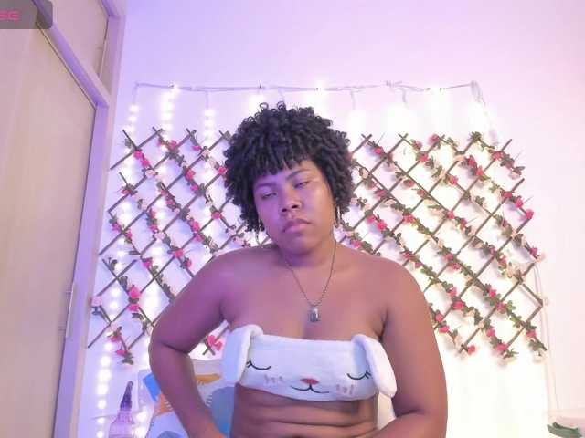 naughtyebonyy live cam on BongaCams