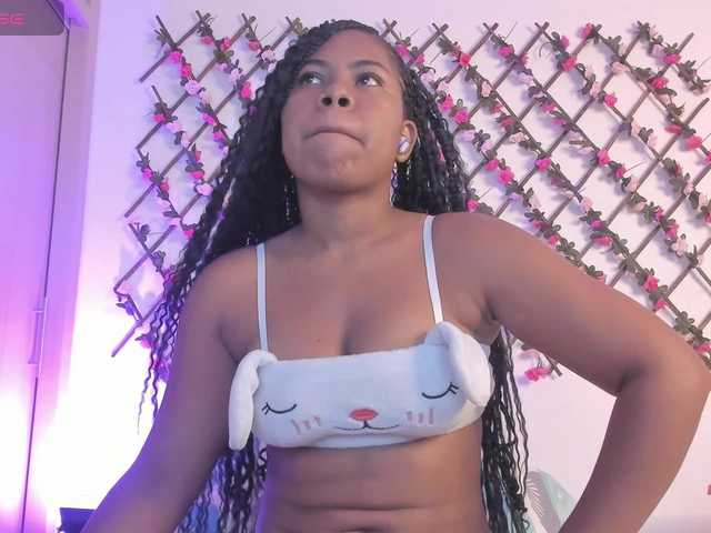 naughtyebonyy live cam on BongaCams