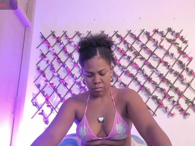 naughtyebonyy live cam on BongaCams