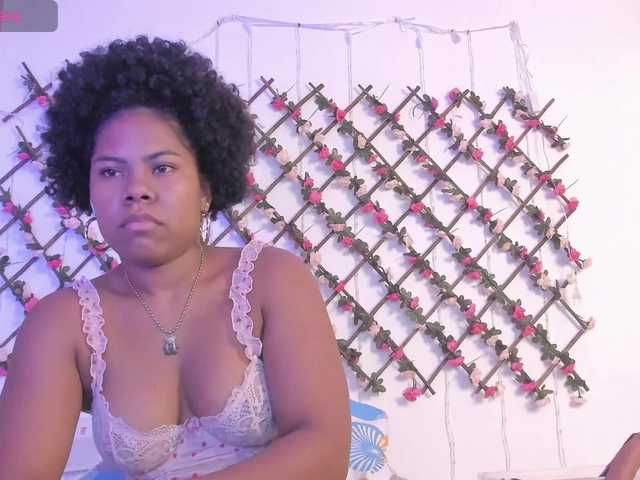 naughtyebonyy live cam on BongaCams
