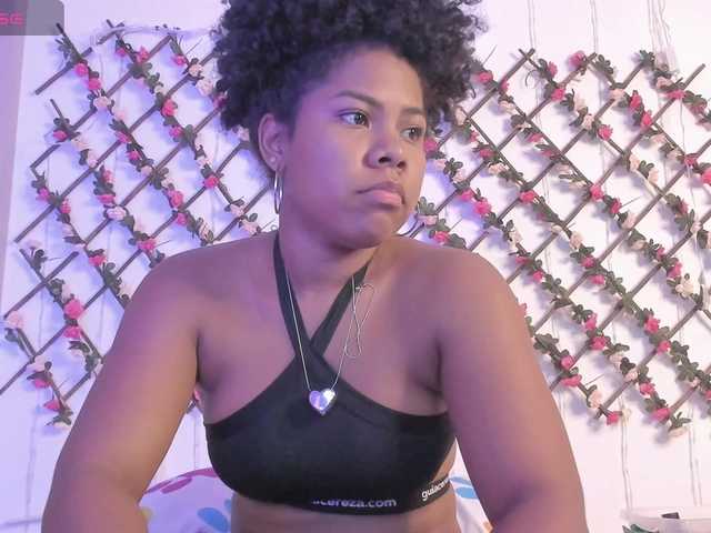 naughtyebonyy live cam on BongaCams