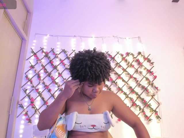 naughtyebonyy live cam on BongaCams