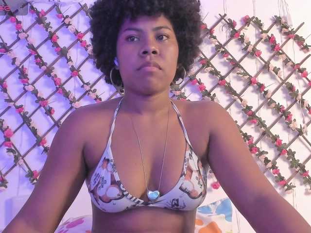naughtyebonyy live cam on BongaCams