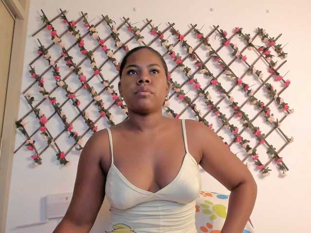 naughtyebonyy live cam on BongaCams