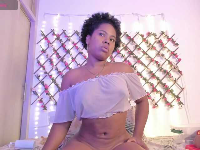 naughtyebonyy live cam on BongaCams