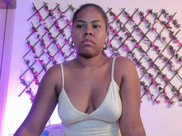 naughtyebonyy live cam on BongaCams
