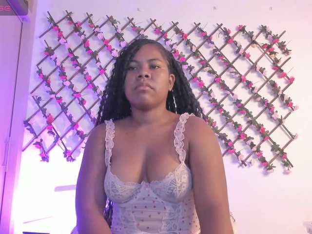 naughtyebonyy live cam on BongaCams