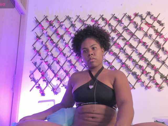 naughtyebonyy live cam on BongaCams