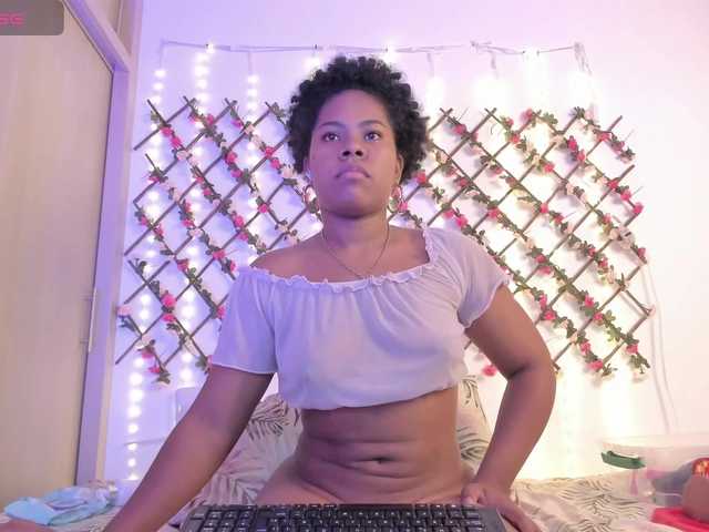 naughtyebonyy live cam on BongaCams