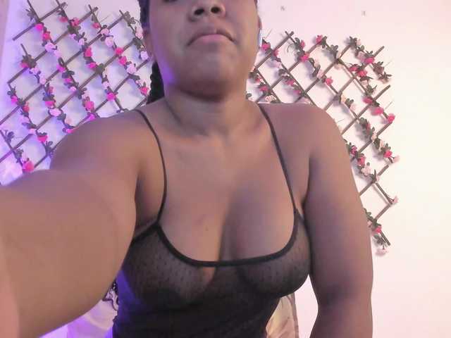 naughtyebonyy live cam on BongaCams